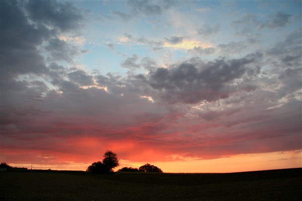 sunset over La Cassagne holiday villa